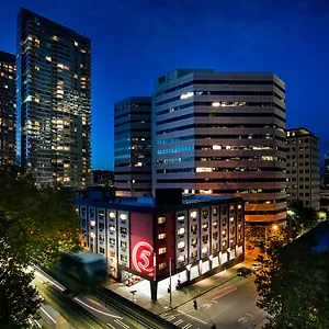Hotel Staypineapple, Five, Downtown