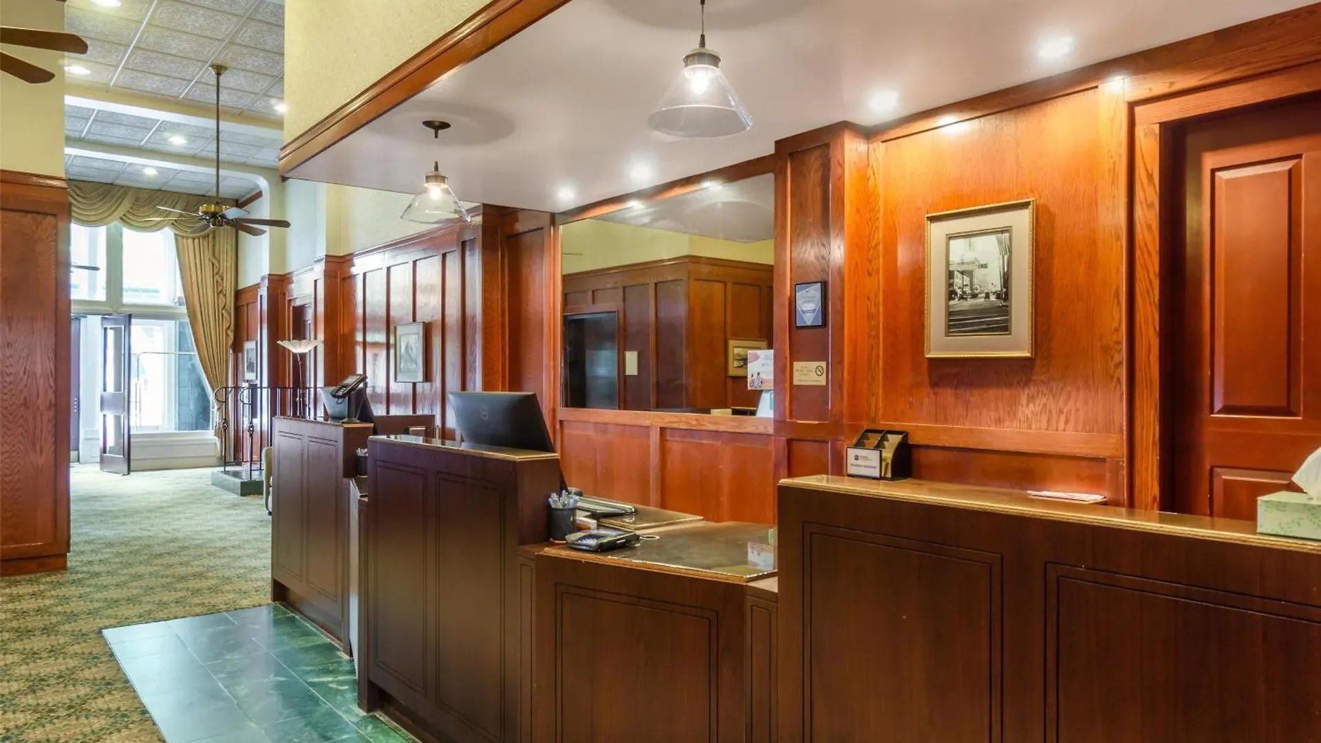 Best Western Plus Pioneer Square Hotel Downtown Seattle